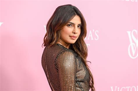 priyanka sex|Priyanka Chopra Porn Videos